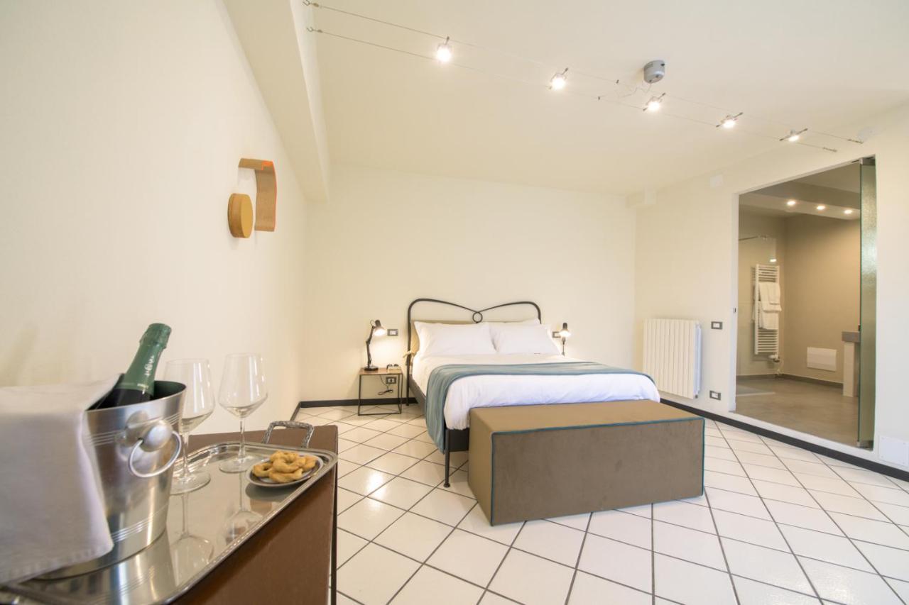 Palazzo Sertorio Suites กาวี ภายนอก รูปภาพ